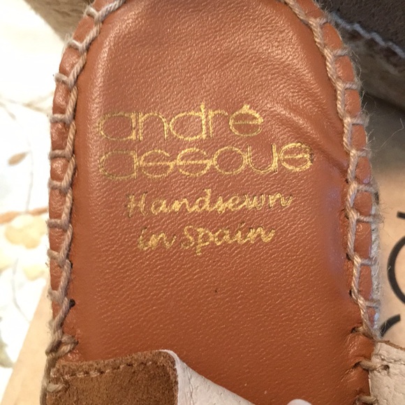 NWT Andre Assous sandal - Picture 7 of 8